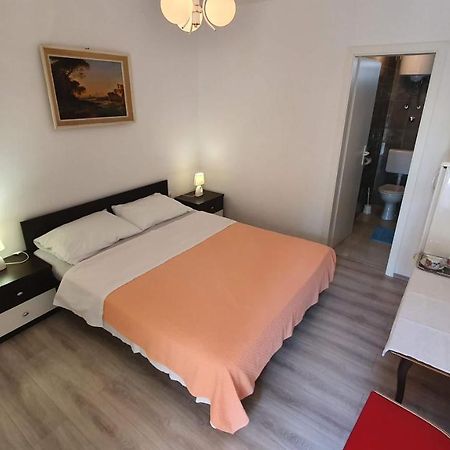 Double Rooms With Terrace Tomica Башка Екстер'єр фото